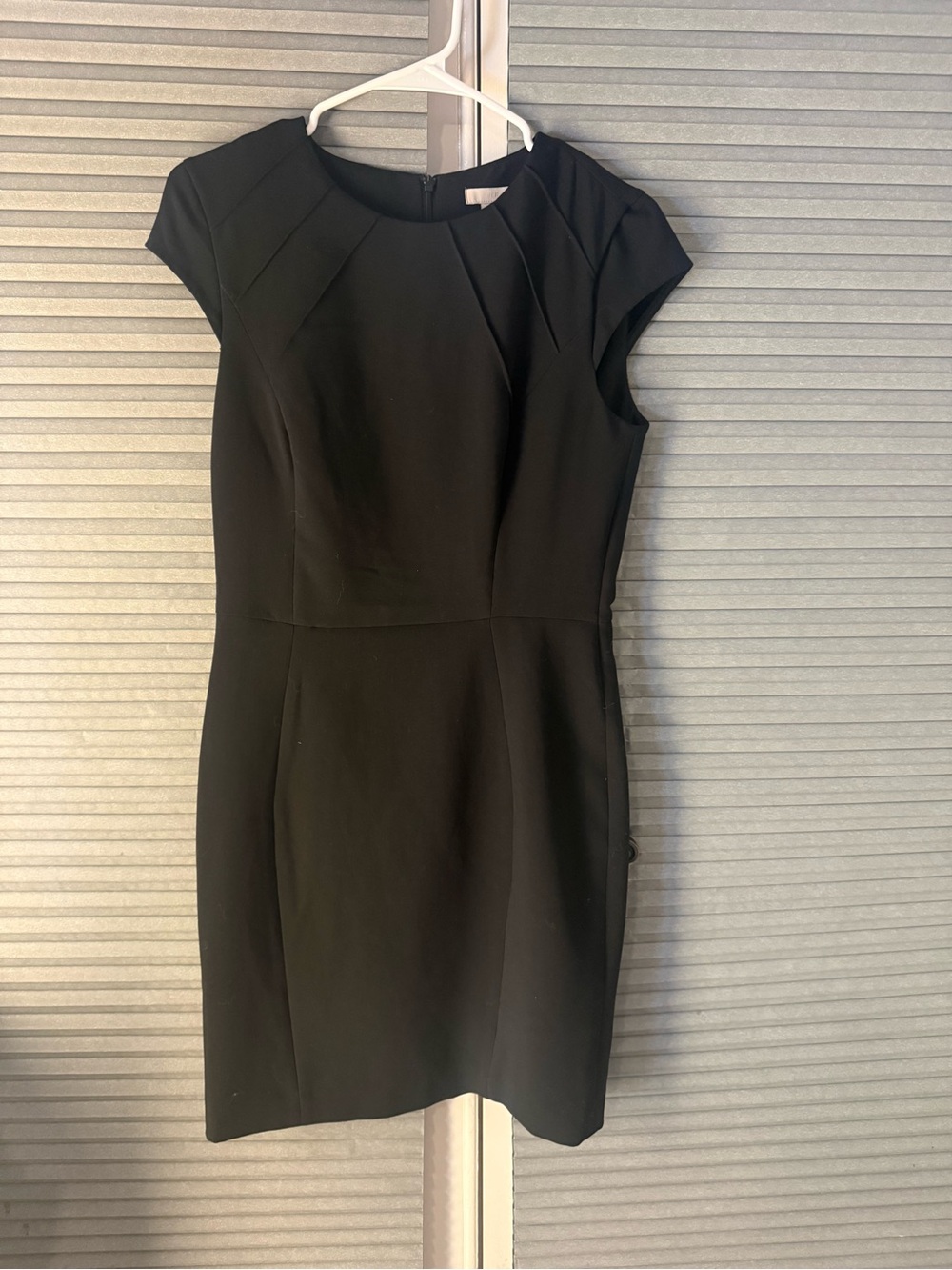 H&M Black Cap-Sleeve Sheath Dress